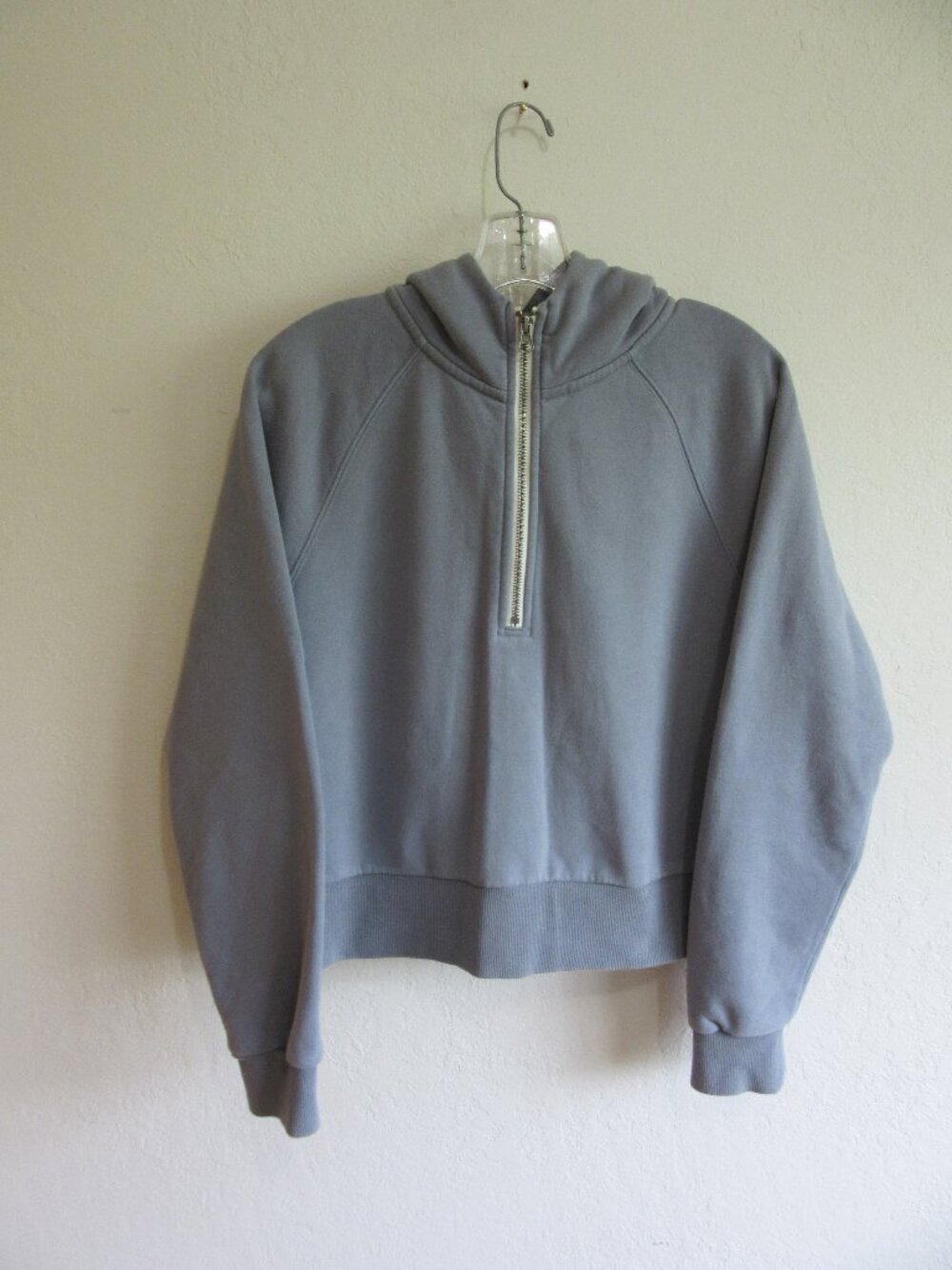 VUORI Slate Gray M 1/4 Zip Hoodie Long Sleeve Sweatshirt
